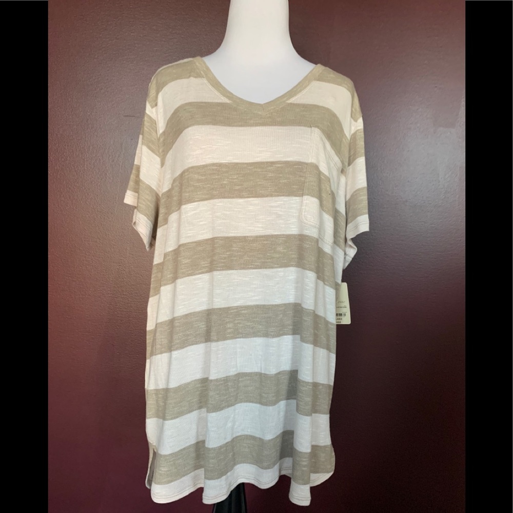 **NWT** St Johns Bay activewear shirt